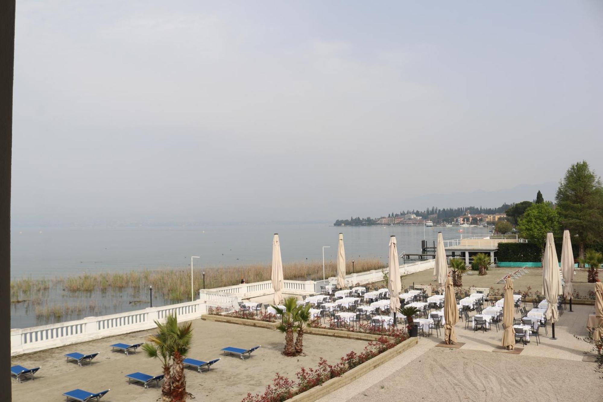 Hotel Villa Trieste Sirmione Exterior photo