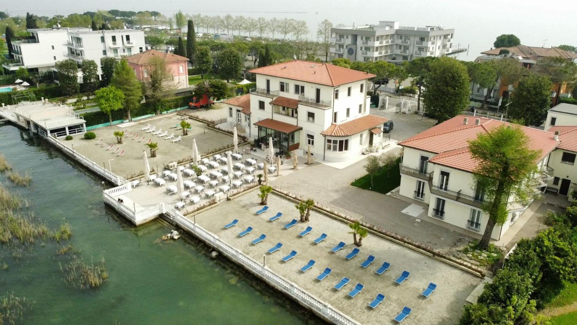 Hotel Villa Trieste Sirmione Exterior photo